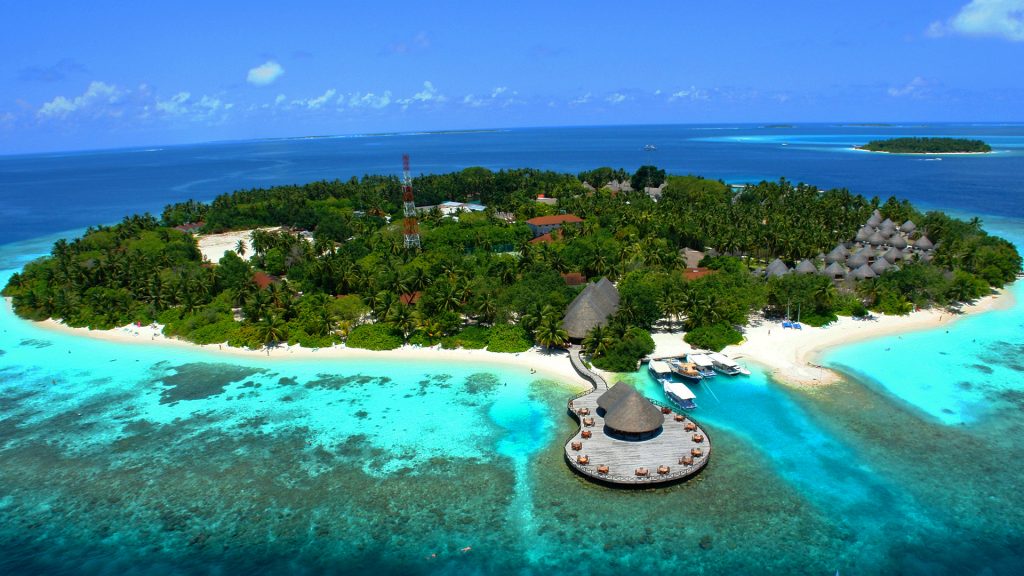 Maldives Revealed: Crafting Your Dream Escape in 2024