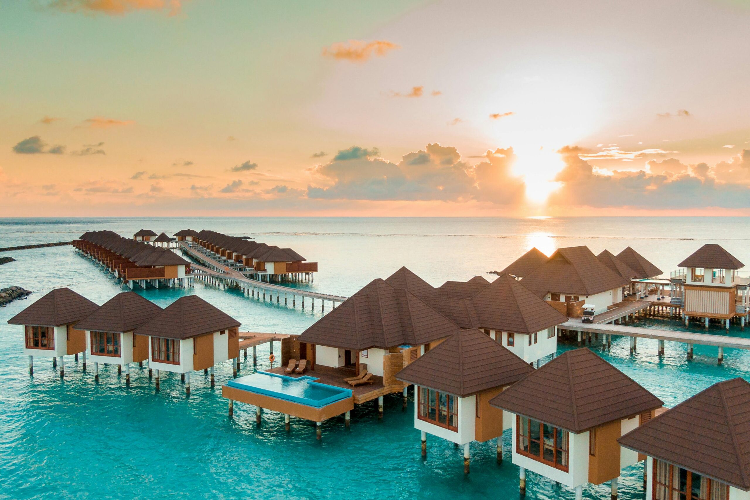 Why is Maldives luxury?